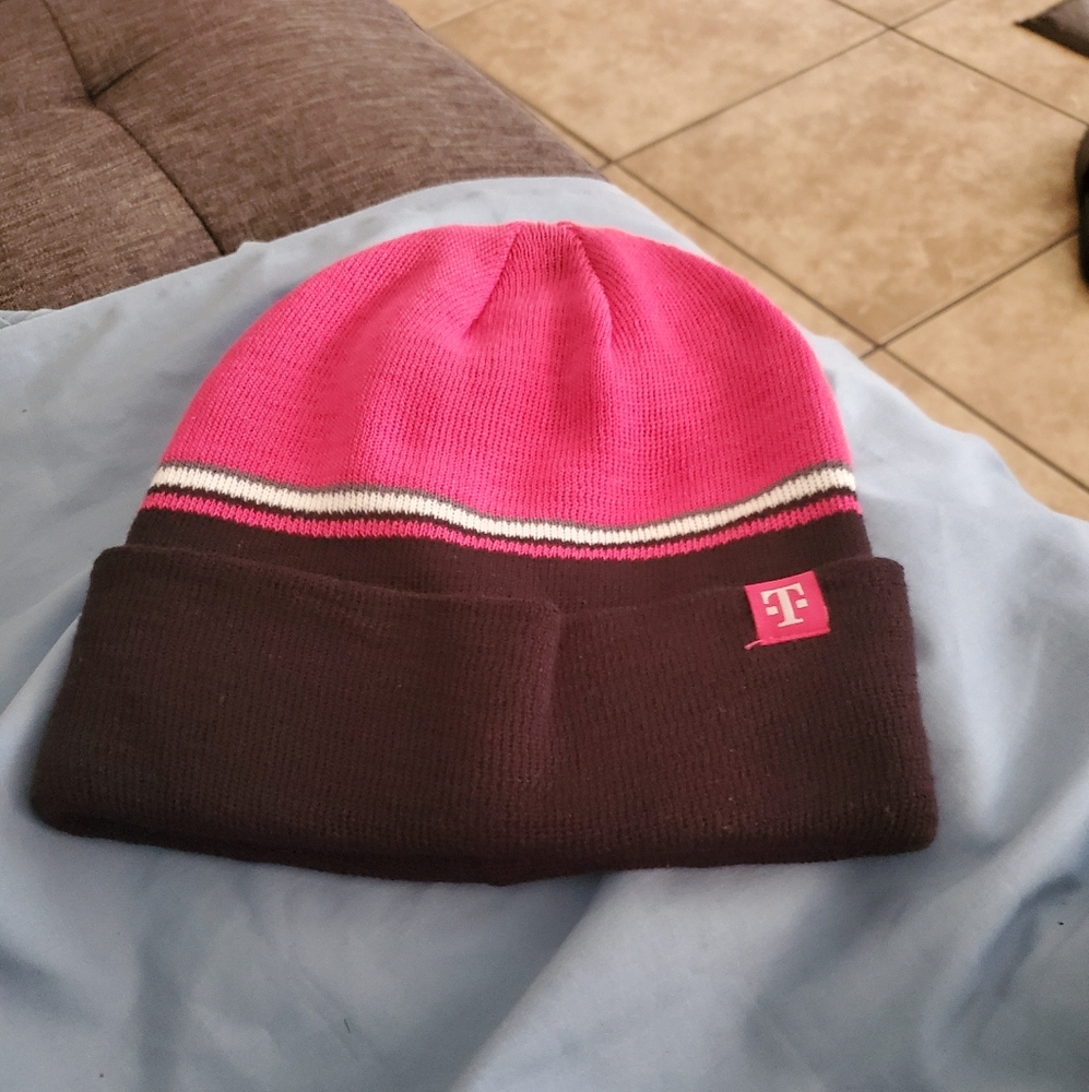 Tmobile Beanie Reversible